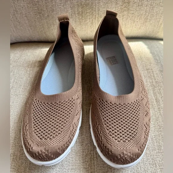 Brown Knit Slip-On Shoes Sz 10.5 - Picture 6 of 6